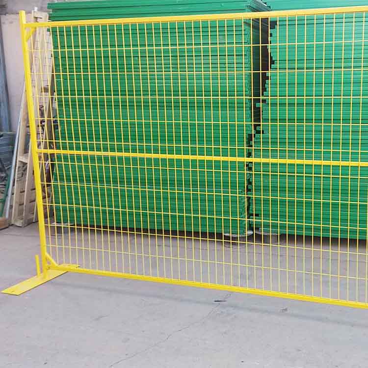 Canada temp fence (9).jpg Canada temp fence (9).jpg